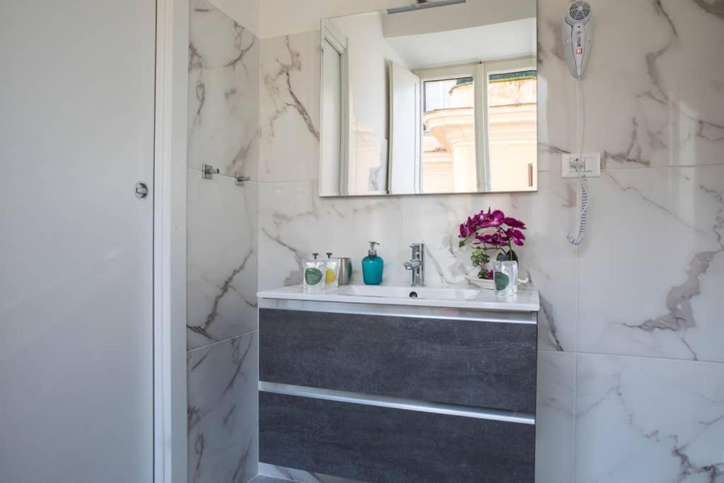 Pink Intimate Jacuzzi Suite Trastevere - Top Collection Rome Exterior photo